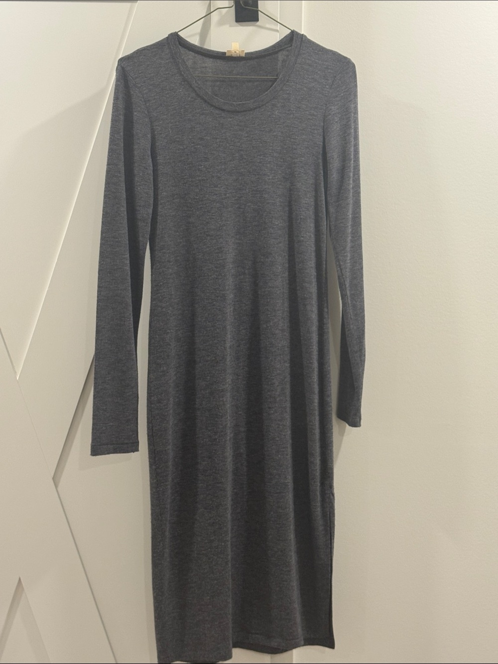 Wilfred Charcoal Long Sleeve Midi Crewneck Dress